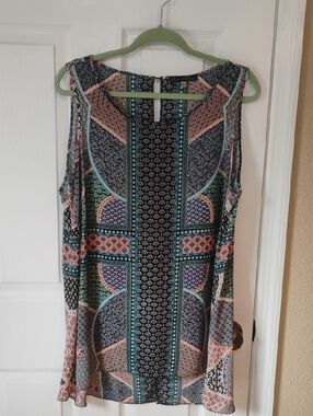 Rose & Olive Long Top Size 1X Approx 28" Length